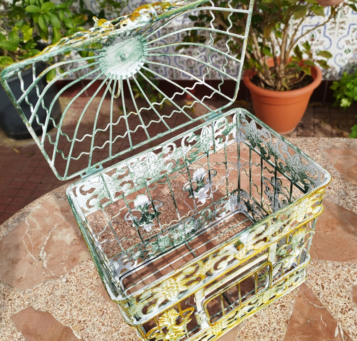 Conjunto de dos jaulas decorativas vintage de metal